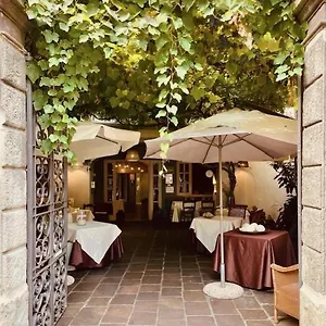 https://albergo-commercio-ristorante-mas-ci.it-lombardy.com